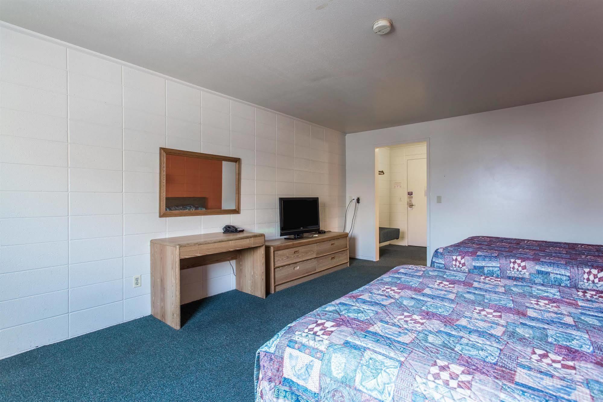 Budget Inn Missoula East Extérieur photo