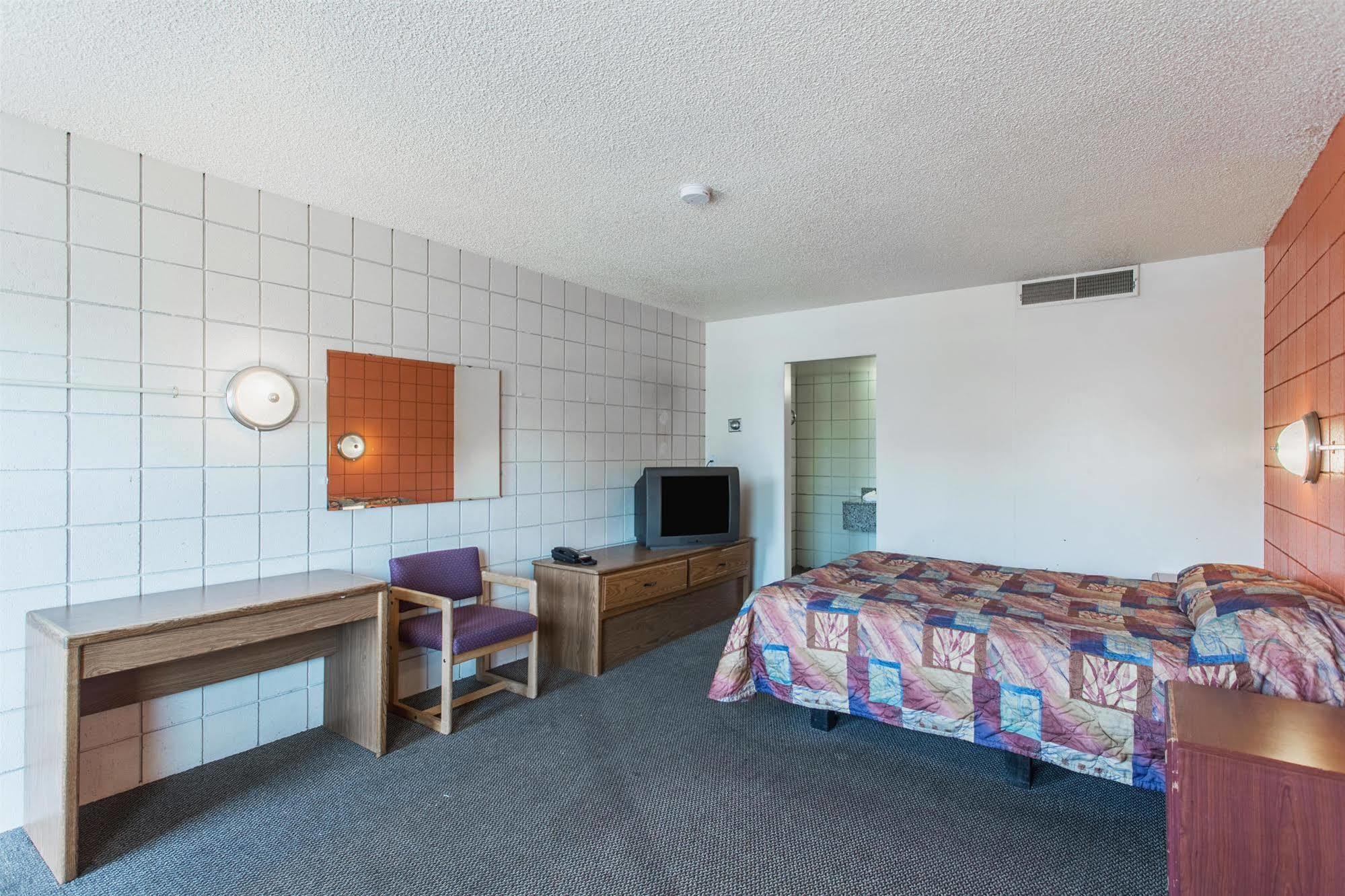 Budget Inn Missoula East Extérieur photo