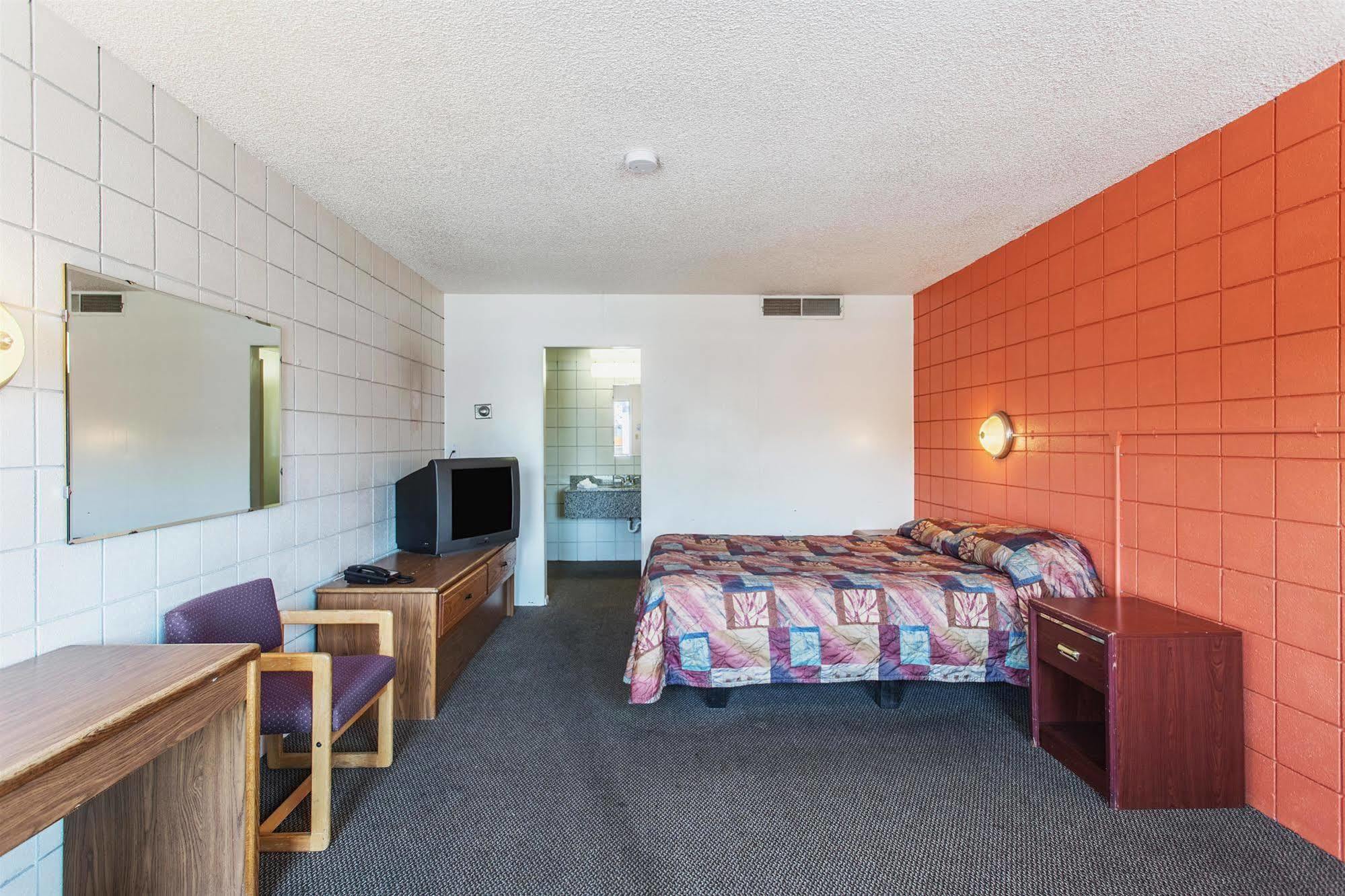 Budget Inn Missoula East Extérieur photo